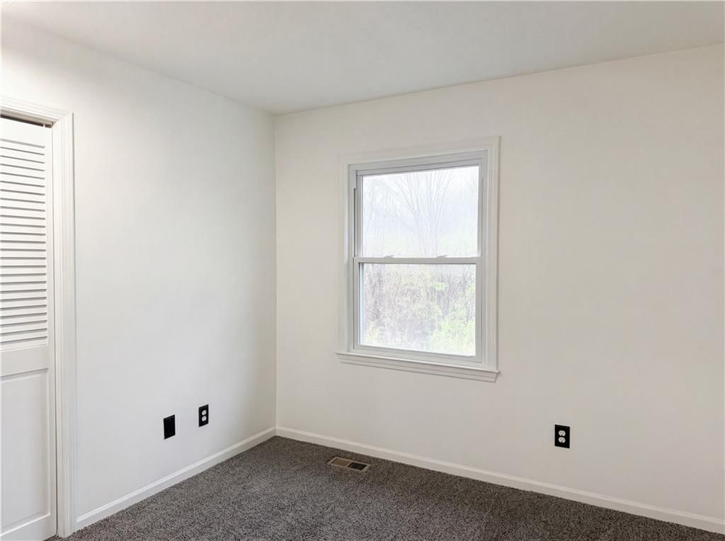 3345 Lake Shore Drive — photo 4