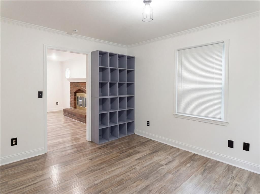 3345 Lake Shore Drive — photo 10