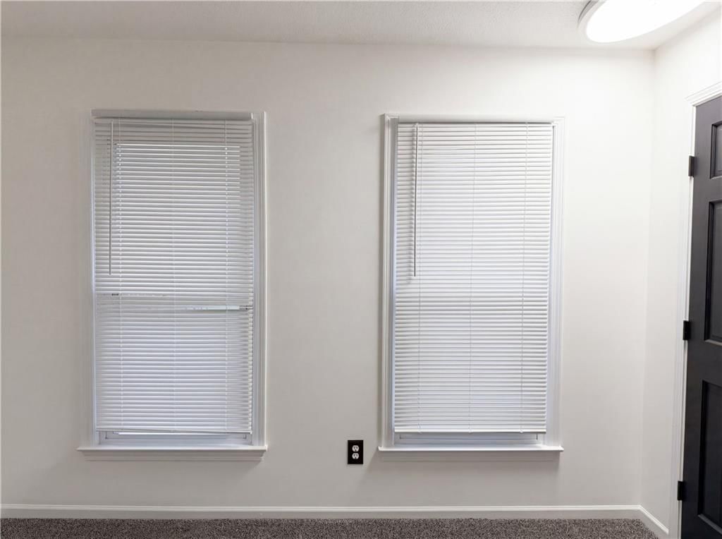 3345 Lake Shore Drive — photo 17