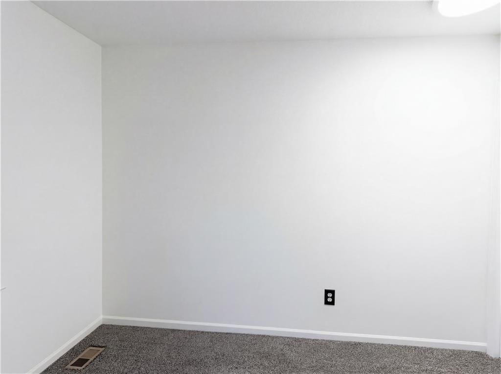 3345 Lake Shore Drive — photo 18