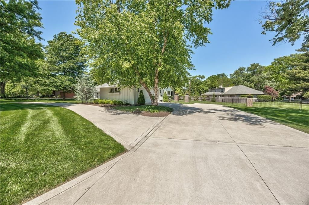 8600 Reinhardt Lane — photo 4