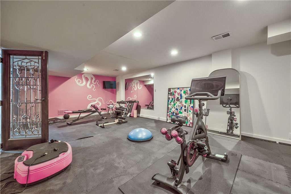 8600 Reinhardt Lane — photo 53