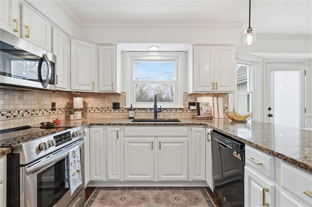16309 Glenwood Street — photo 11