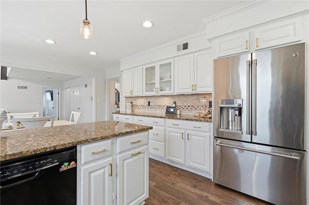 16309 Glenwood Street — photo 13