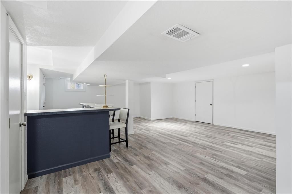 16309 Glenwood Street — photo 29