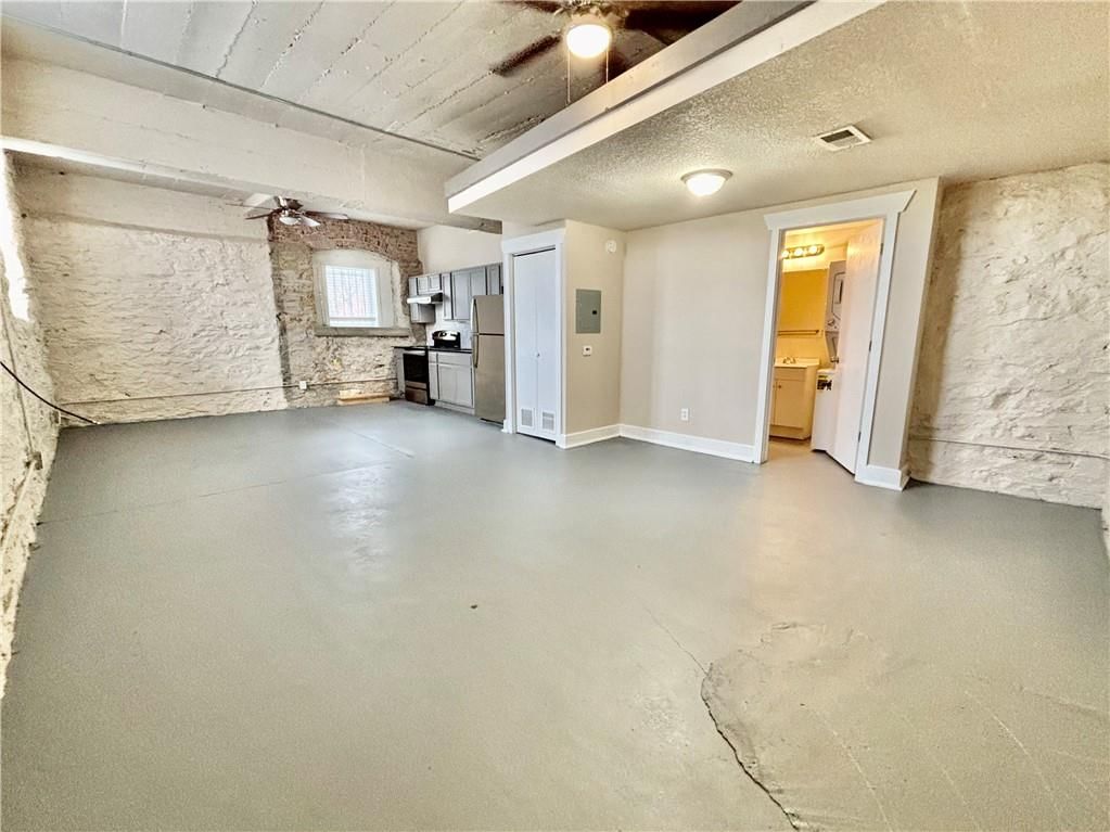 1614 E Linwood Boulevard — photo 15
