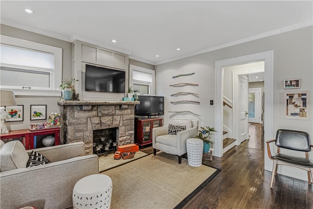 4233 Mercier Street — photo 17