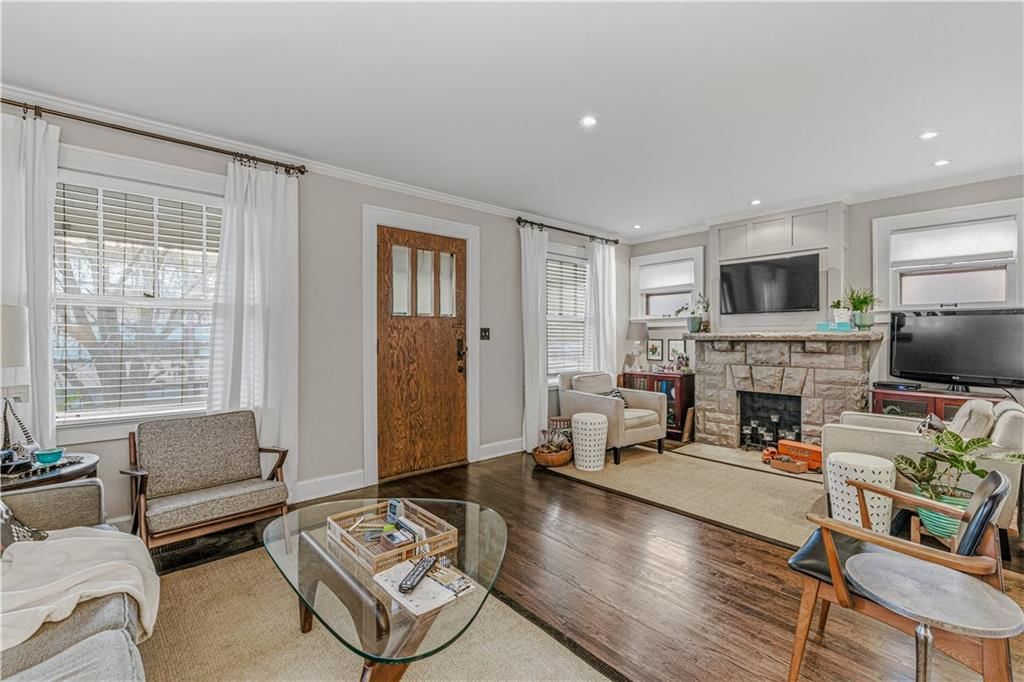 4233 Mercier Street — photo 18
