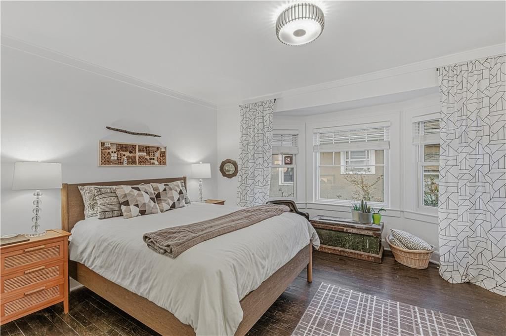 4233 Mercier Street — photo 32