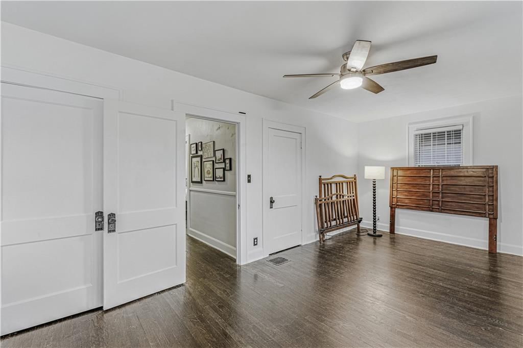 4233 Mercier Street — photo 36