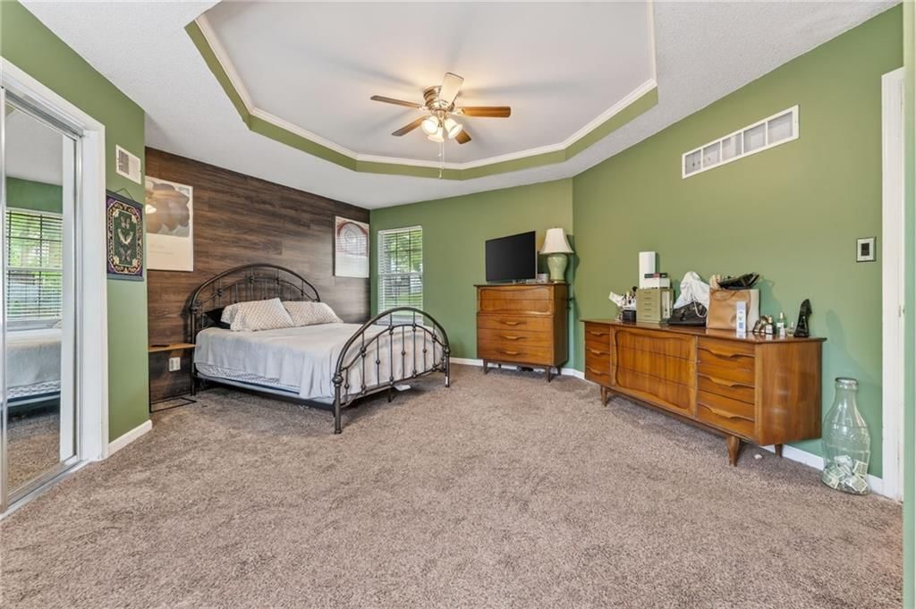 2405 NE Carousel Circle — photo 6