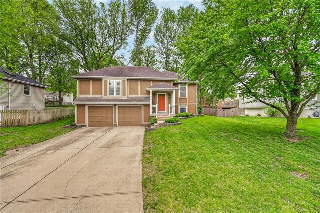 2405 NE Carousel Circle — photo 9