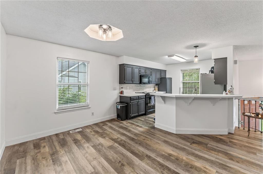 2405 NE Carousel Circle — photo 17