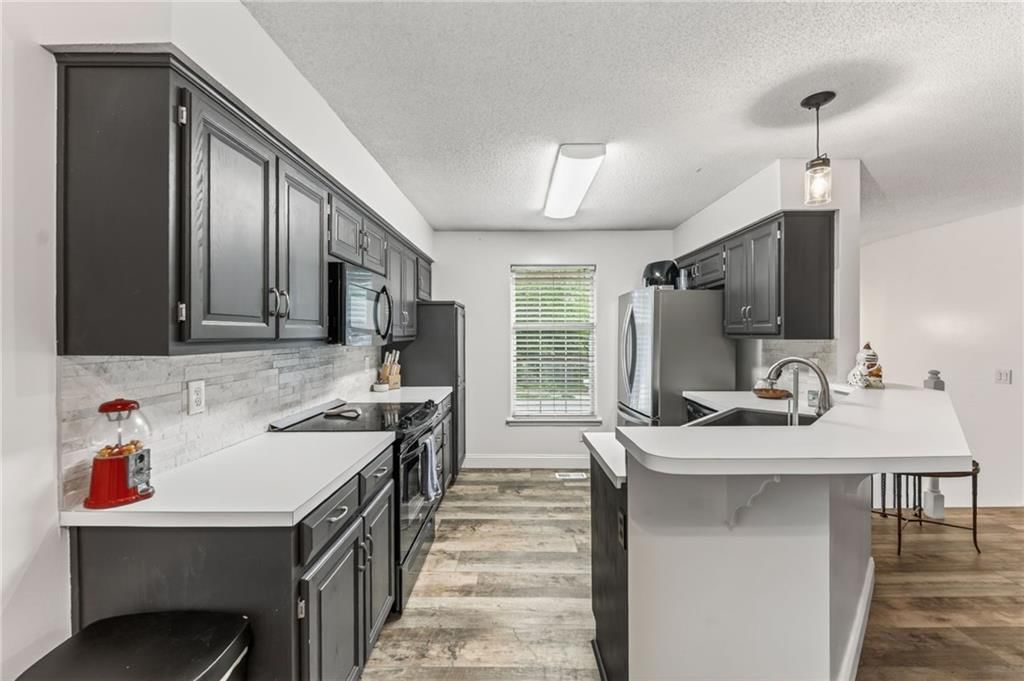 2405 NE Carousel Circle — photo 18