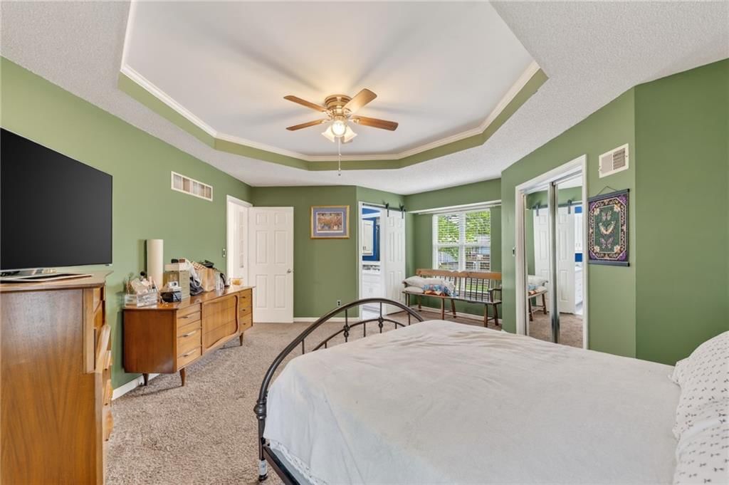 2405 NE Carousel Circle — photo 26