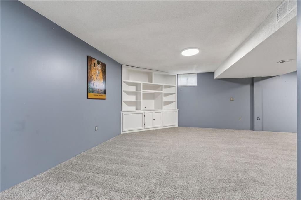 2405 NE Carousel Circle — photo 28