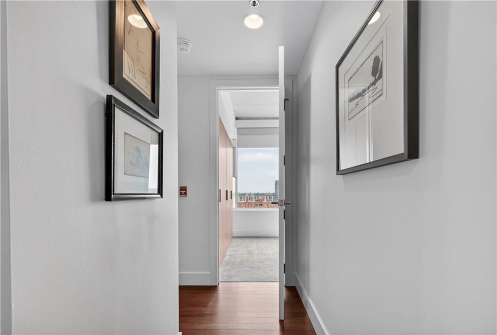 4646 Broadway Street — photo 42