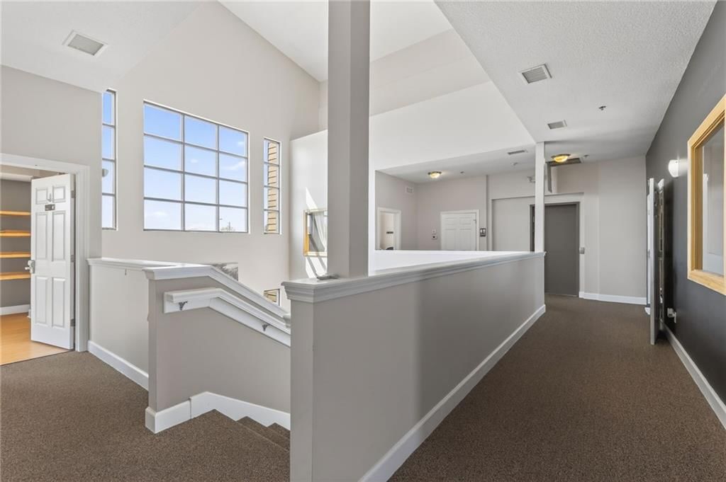 350 Greenwich Drive SW — photo 30