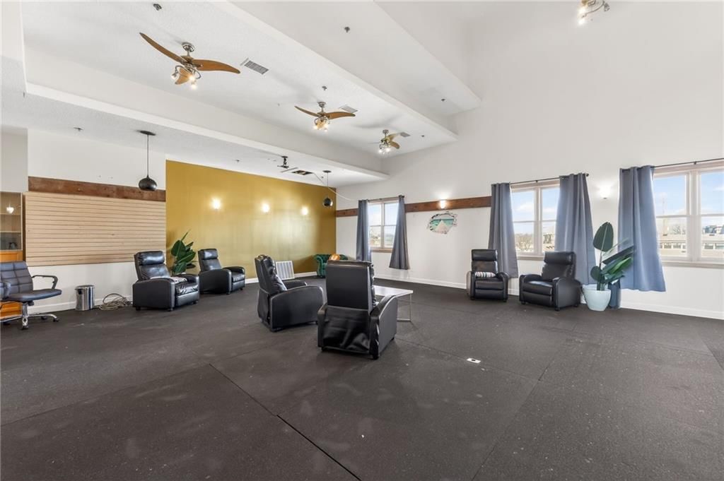 350 Greenwich Drive SW — photo 39