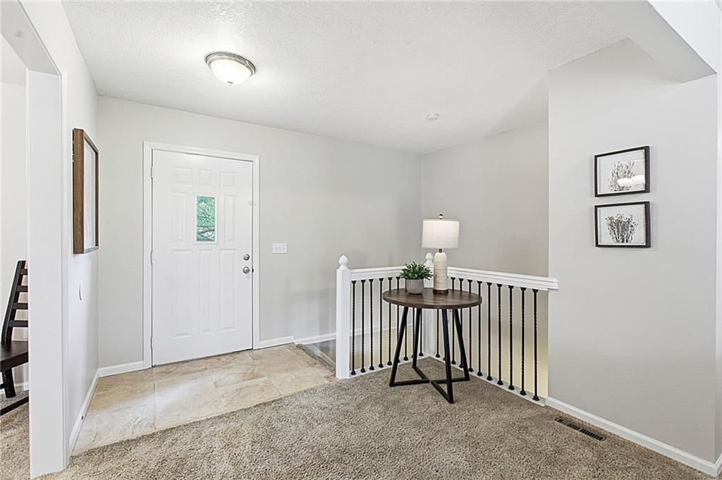 1128 NE Westwind Drive — photo 5
