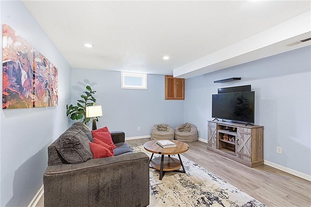 1128 NE Westwind Drive — photo 31