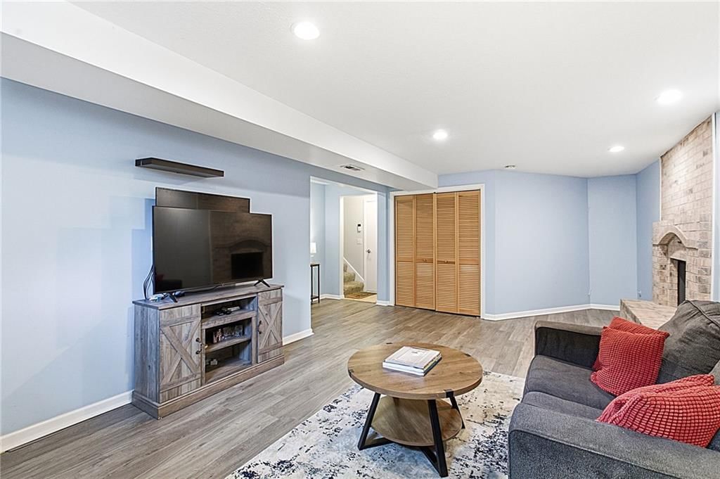 1128 NE Westwind Drive — photo 32