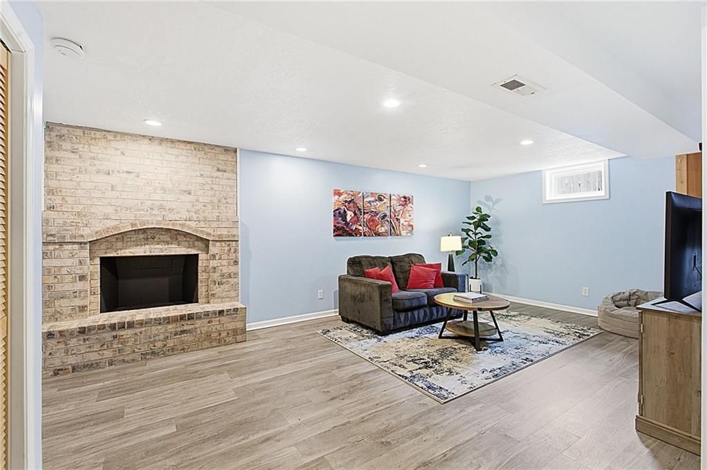 1128 NE Westwind Drive — photo 34