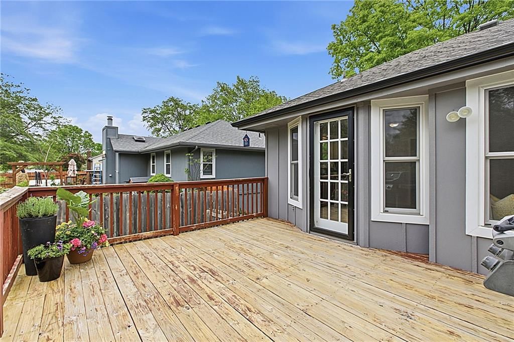 1128 NE Westwind Drive — photo 39