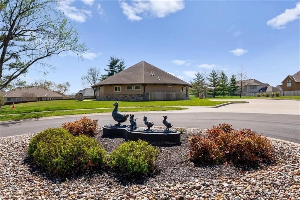 4130 SW Minnesota Drive — photo 33