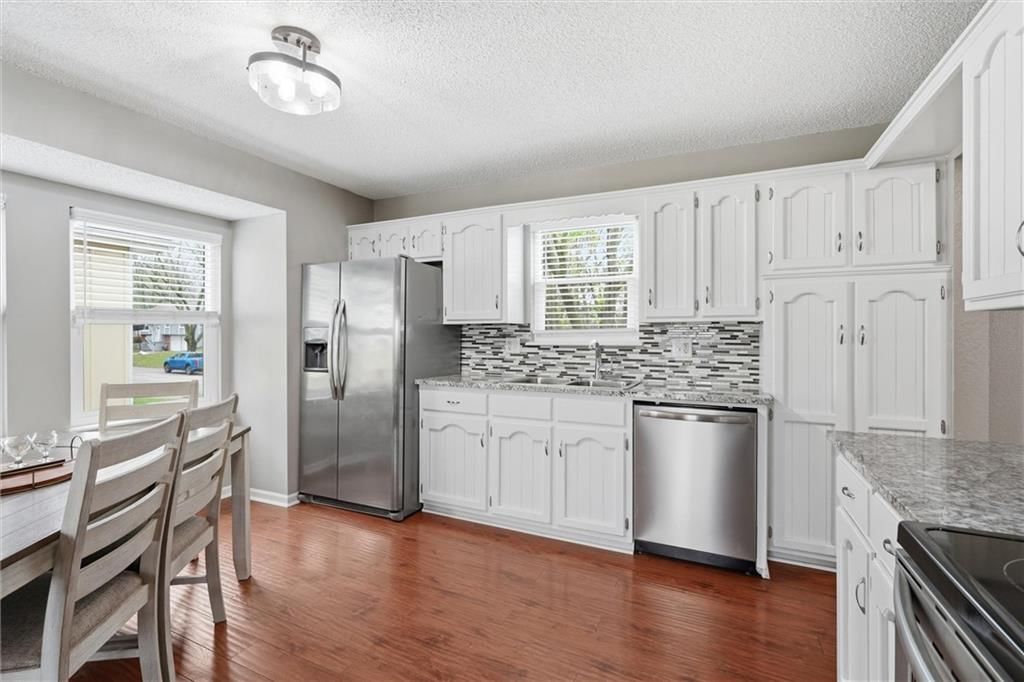 1328 SE Piccadilly Street — photo 8