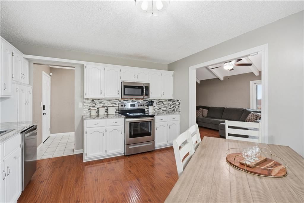 1328 SE Piccadilly Street — photo 11