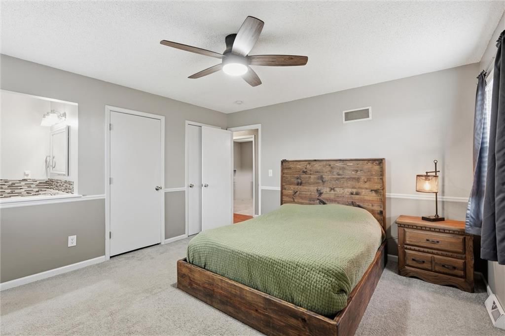 1328 SE Piccadilly Street — photo 17