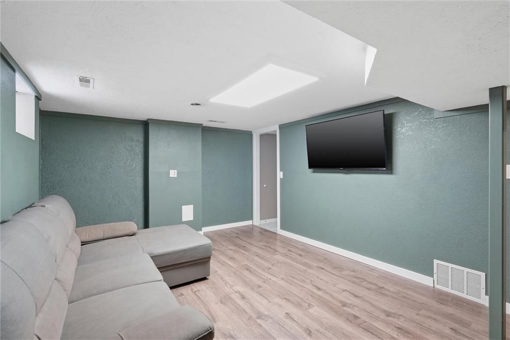 1328 SE Piccadilly Street — photo 23