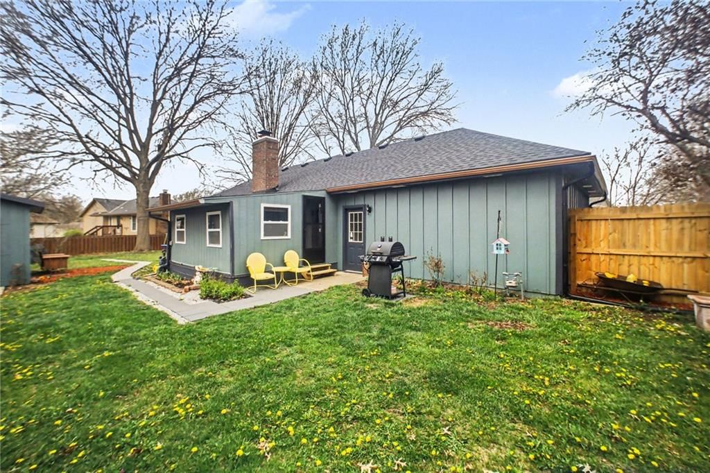 16819 Blaine Avenue — photo 30