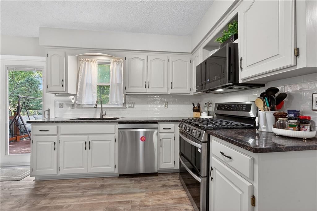 15621 W 125th Terrace — photo 7