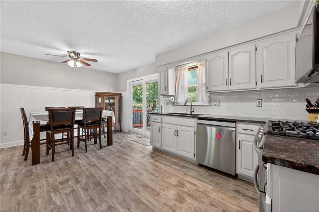 15621 W 125th Terrace — photo 9
