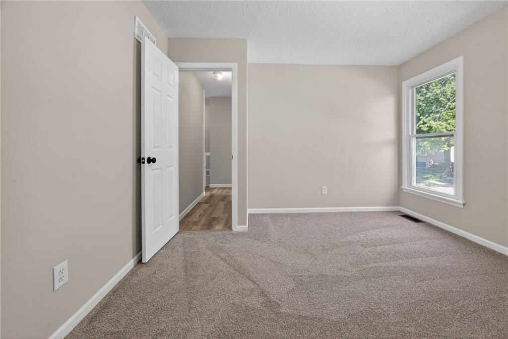 15621 W 125th Terrace — photo 19