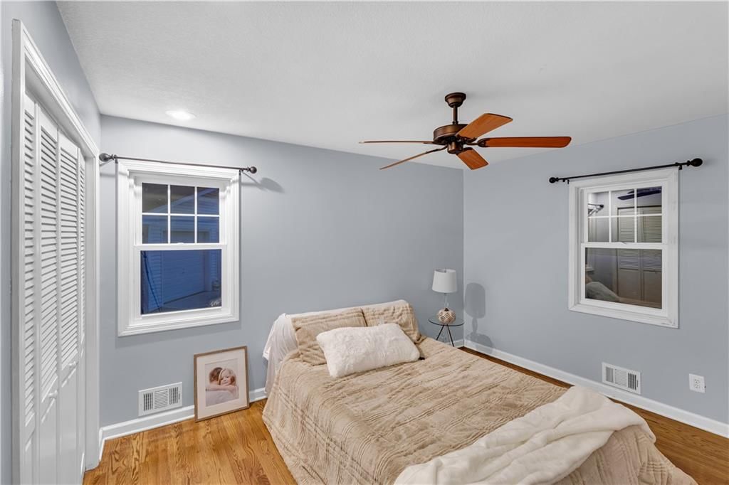 3629 S Forest Avenue — photo 15