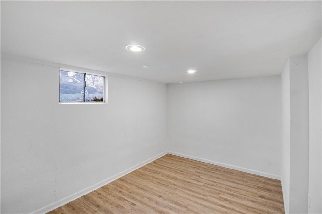 3629 S Forest Avenue — photo 27