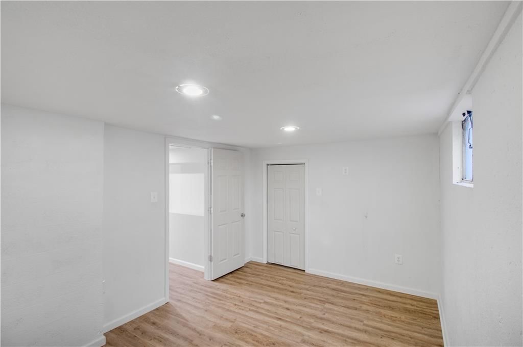 3629 S Forest Avenue — photo 28