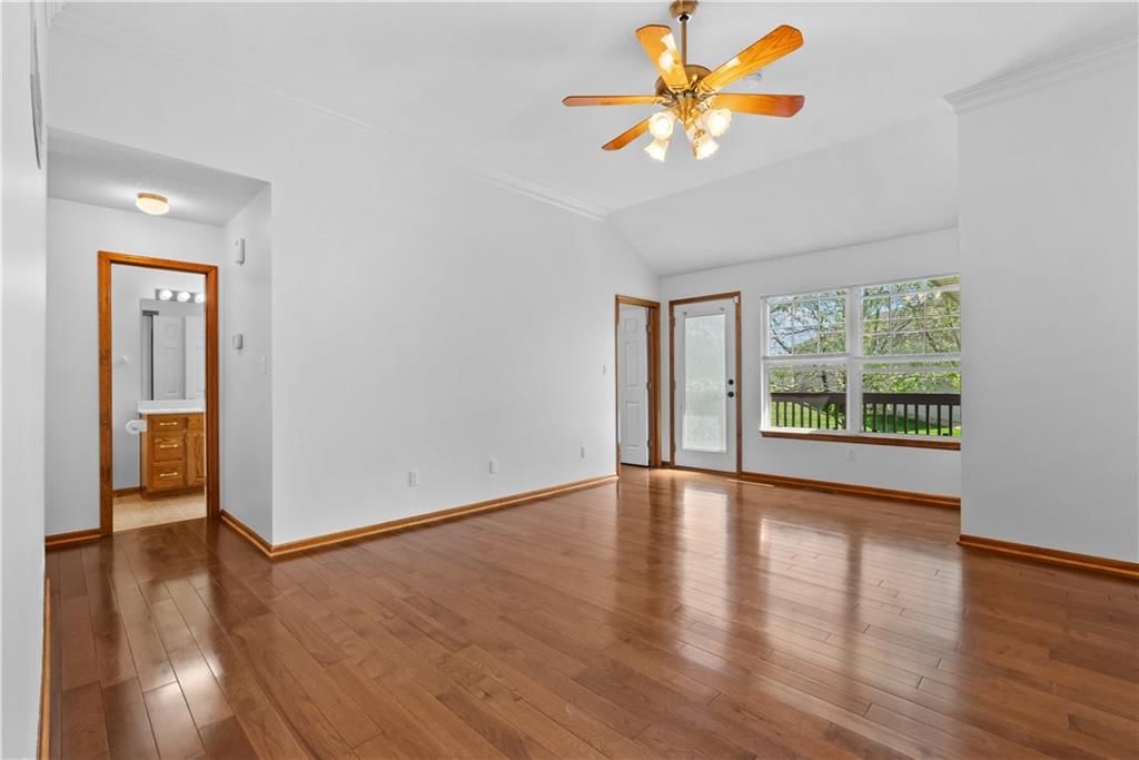 5233 Downey Avenue — photo 8
