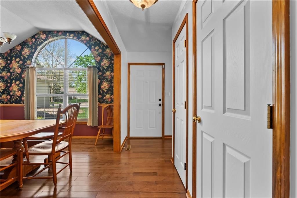 5233 Downey Avenue — photo 14