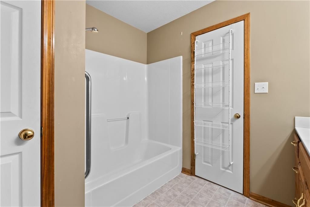 5233 Downey Avenue — photo 21