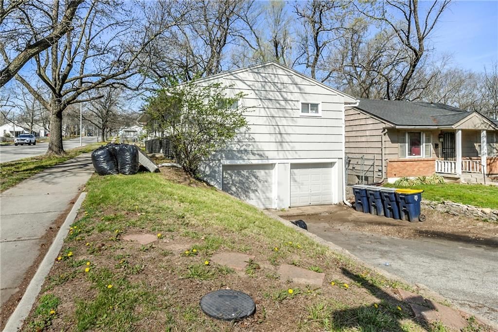3116 E Gregory Boulevard — photo 31