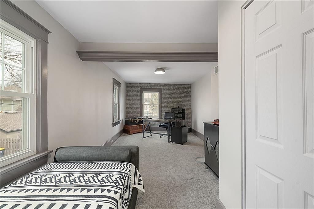 910 W 33rd Terrace — photo 27