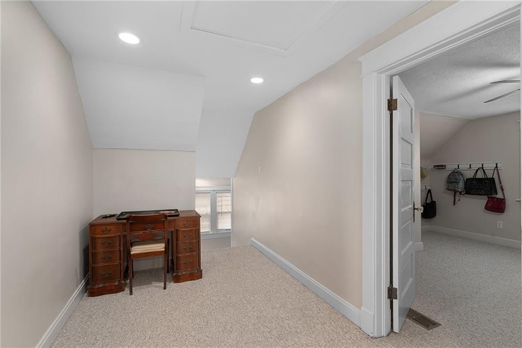 910 W 33rd Terrace — photo 31