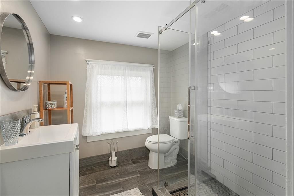 910 W 33rd Terrace — photo 36