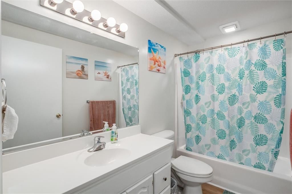 5207 NW 84th Place — photo 25