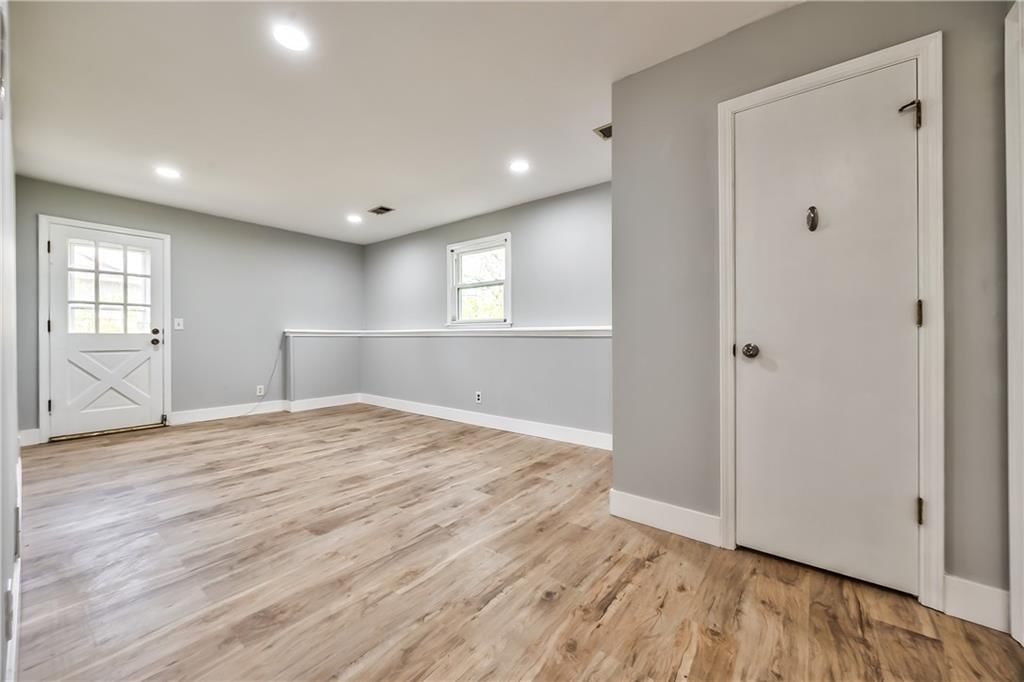 14102 W 69th Street — photo 17