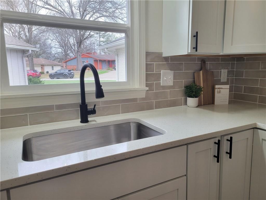 10413 E 65th Street — photo 16